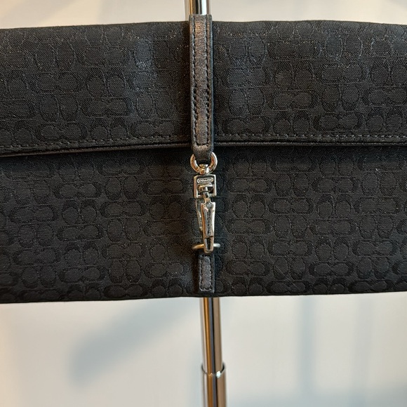 Coach small black clutch with shoulder strap. Circa 2002. - Picture 2 of 6
